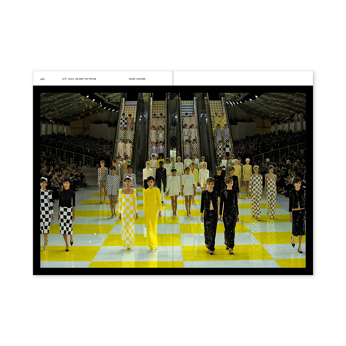 Louis Vuitton: The Complete Fashion Collections